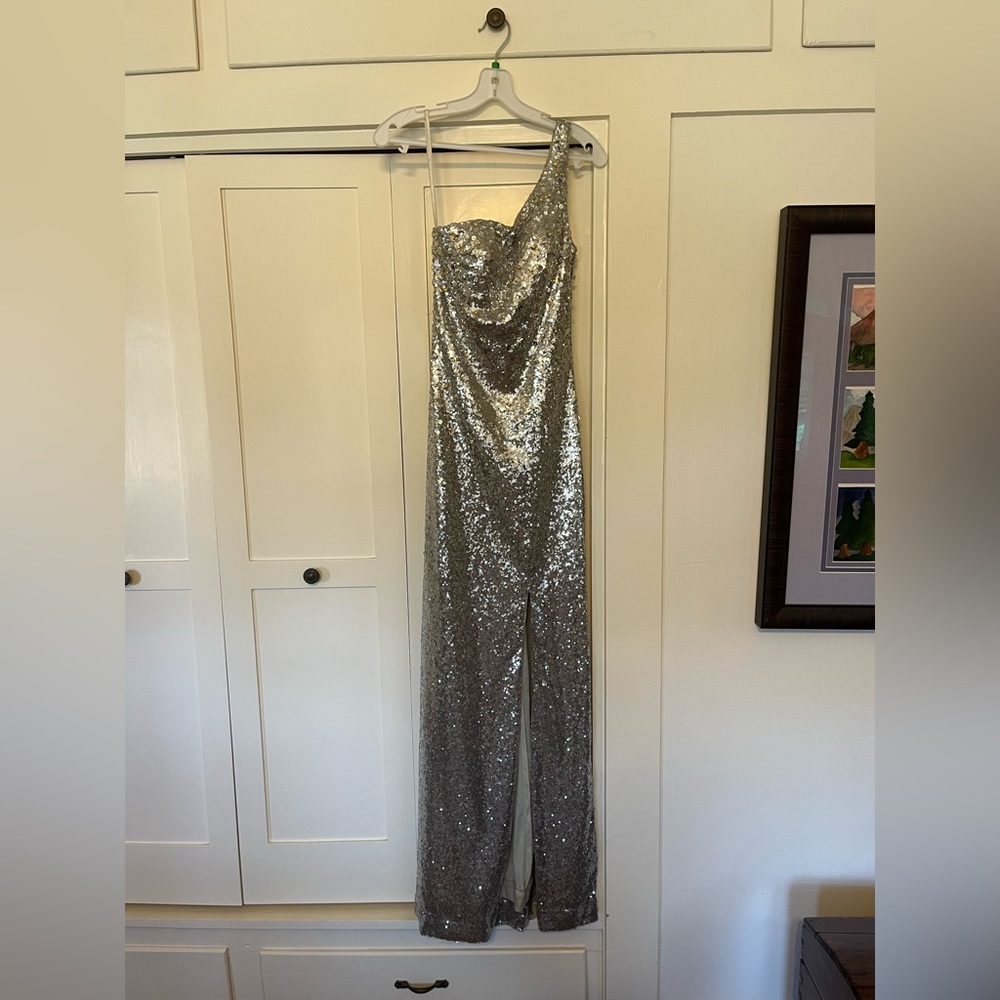J & J USA One Shoulder Slit Silver Sequin Lined Prom Fitted Formal Dress Size 4